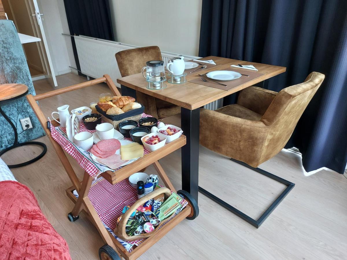 East Meets West Bed And Breakfast Veenendaal Ngoại thất bức ảnh